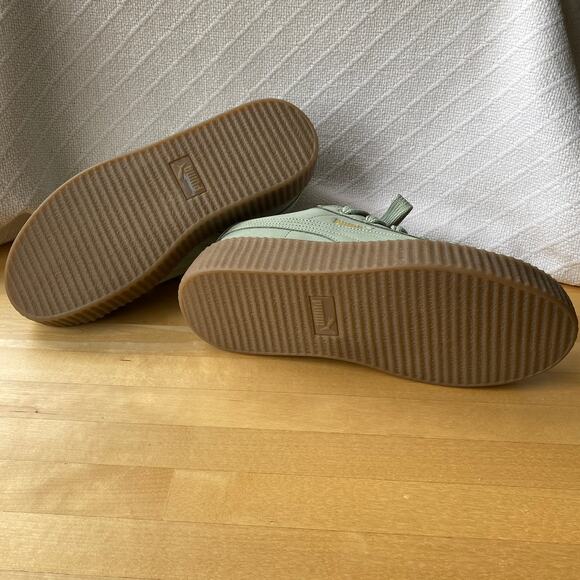 PUMA x FENTY Creeper Phatty Leather Sneakers Green Fog Nubuck Gum Sole Size 10 - Picture 7 of 10